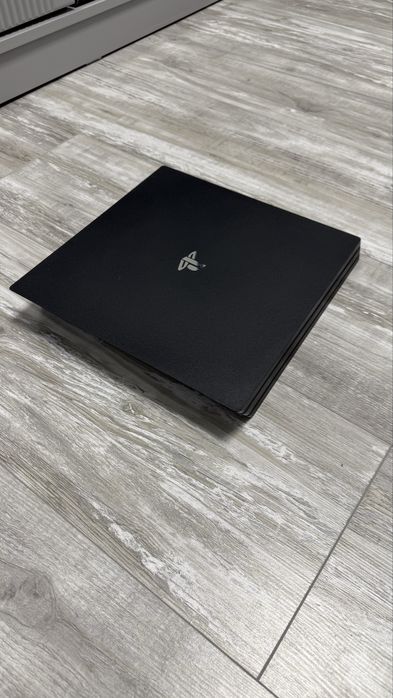 Playstation 4 (ps4) pro
