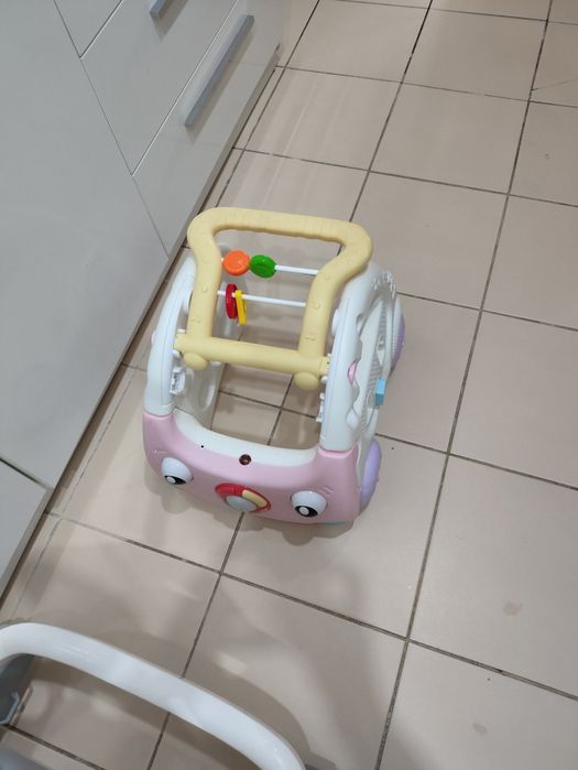 Продам детскую машинку, ходунки