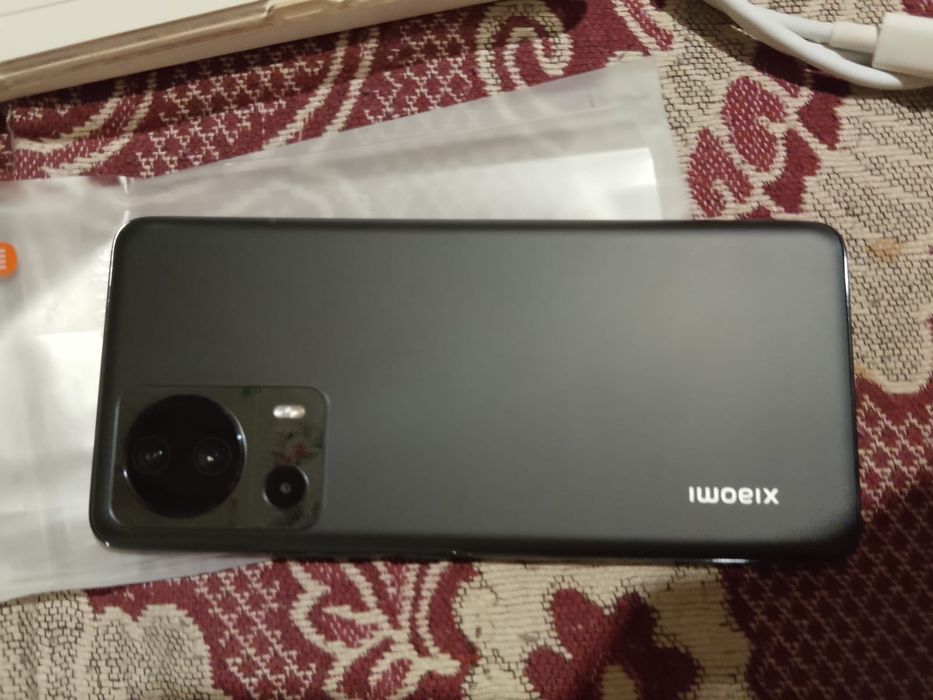 Продам Xiaomi 13 lite