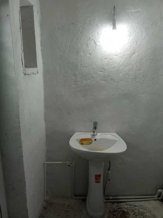 Ippadrom bozor yonidan Ijaraga uy beriladi Narxi telefonda kelishiladi