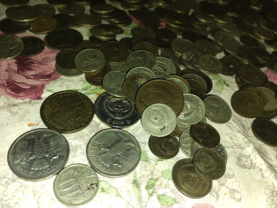 Продам старинные рубли