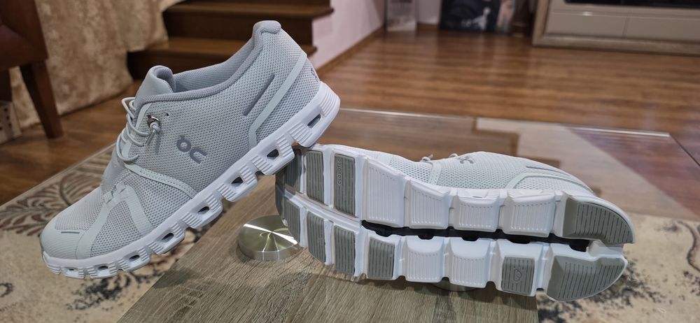 Adidasi unisex dama qc cloud 5