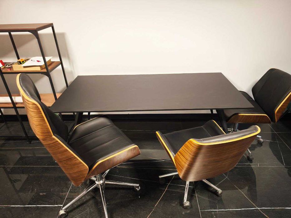 Продавам офис мебели