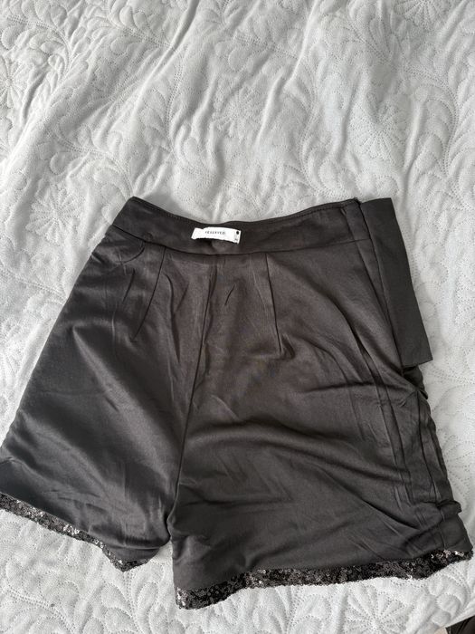 Pantaloni scurti Reserved