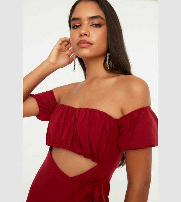 Чисто нов червен гащеризон Trendyol