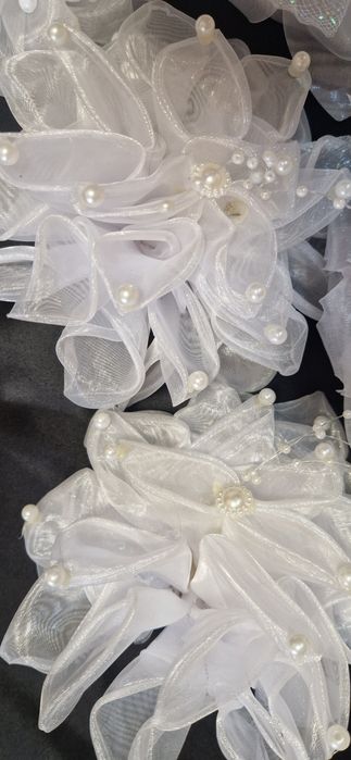 Продаются банты белые