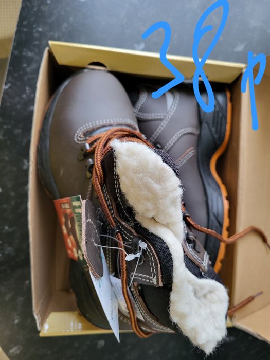 Сефти ботинки. Размер 38