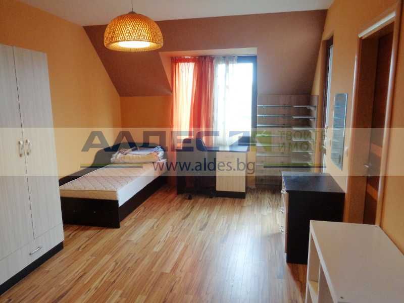 Дава се под наем Тристаен апартамент в София, Студентски град - 137 кв.м за 1000 € - Снимка #4