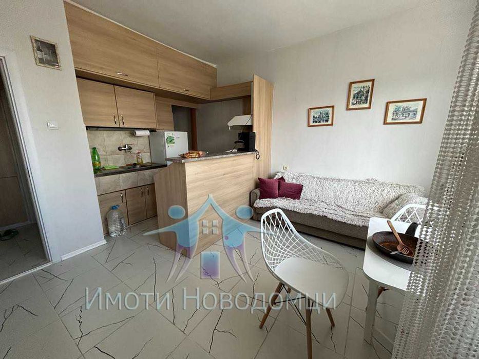 Дава се под наем Двустаен апартамент в Шумен, Пазара - 60 кв.м за 306 € - Снимка #2