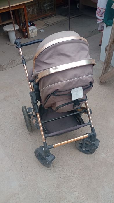 Продам детскую коляску до 3х лет