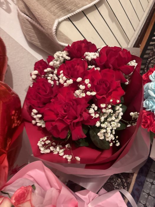 Срочно продам цветы (букеты)свежие