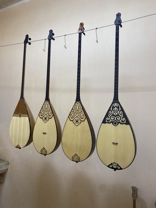 Домбыра ручная работа