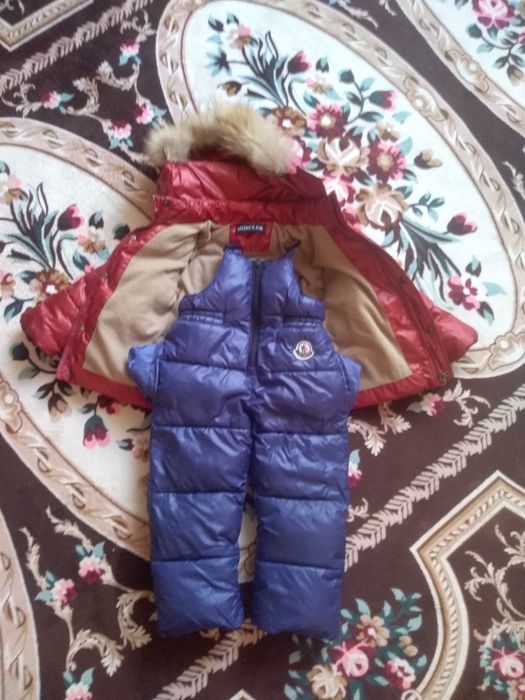 Срочно!!!Комбенизон Moncler!!!