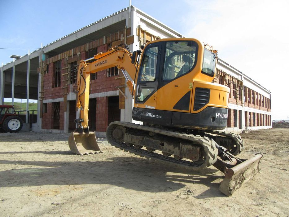 Excavator Hyundai R 80 CR-9A