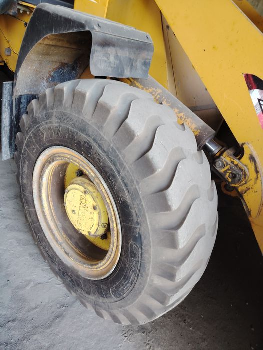 Продам погрузчик LW 300.