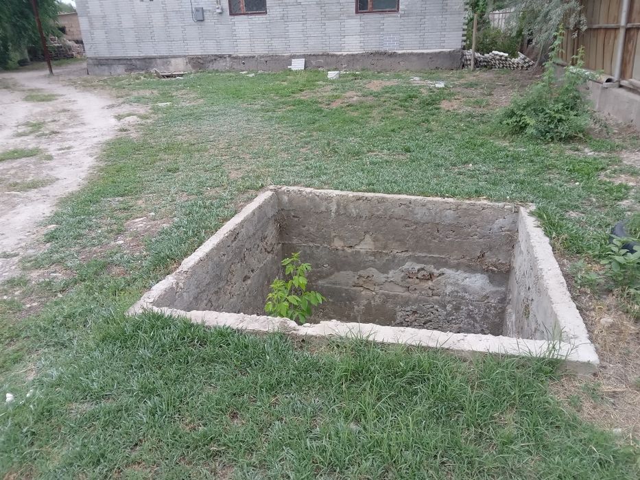 Уй сатылад 4 ком