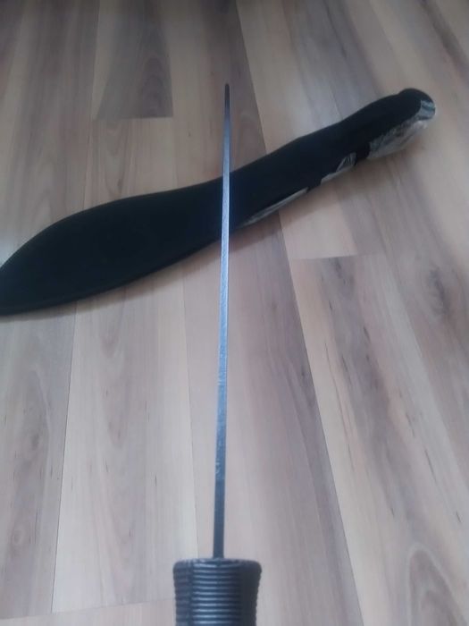 масивно мачете кукри