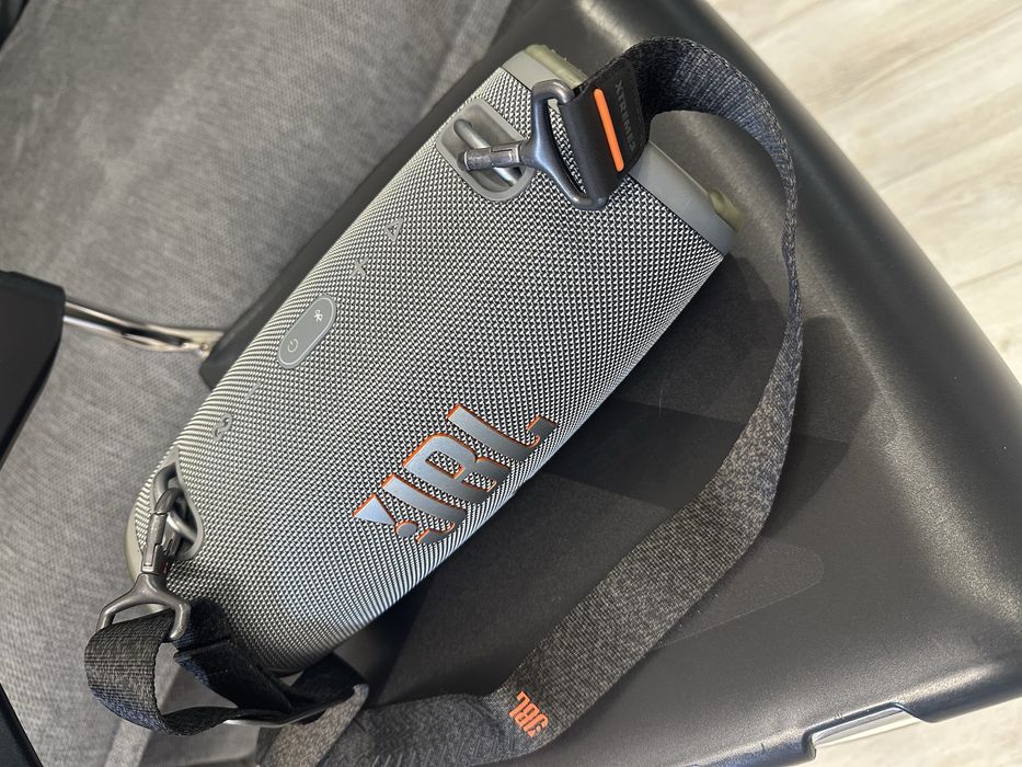 Продам колонку JBL Xtreme 3