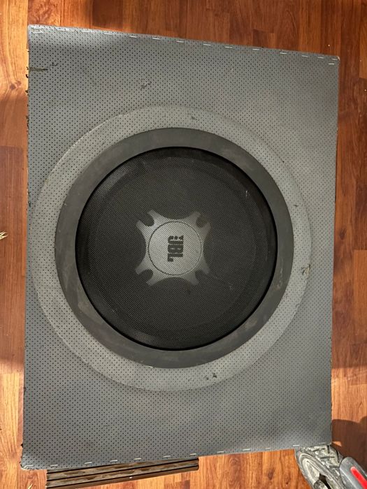 Саббуфер продается