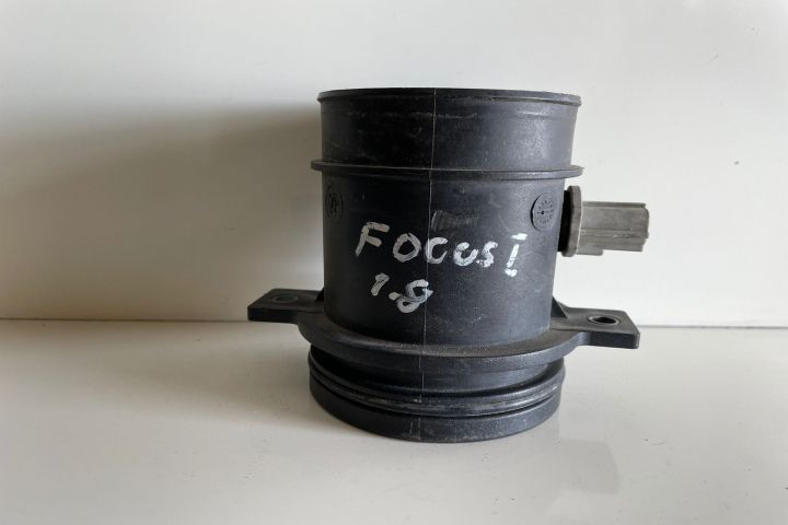 Debitmetru aer 98AB9P965AA Ford Focus prima generatie