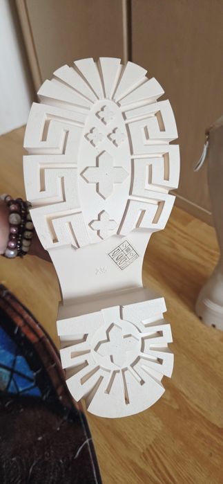 Cizme bej mar 37 captusite