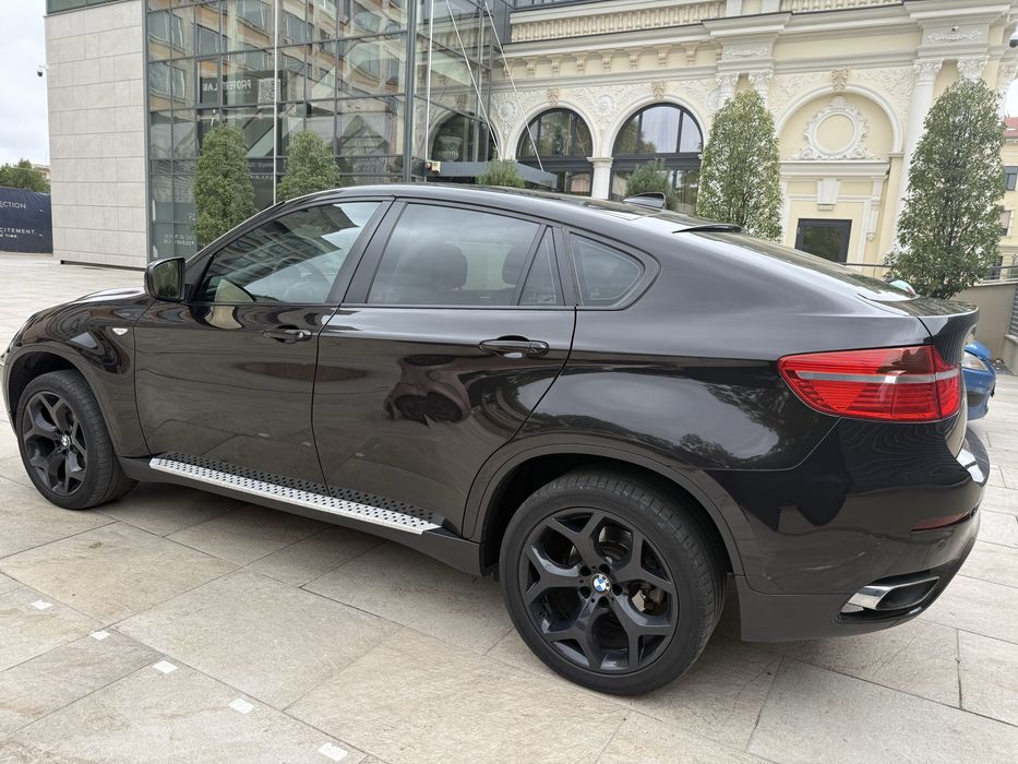 BMW X6 3.0 D o singură turbină