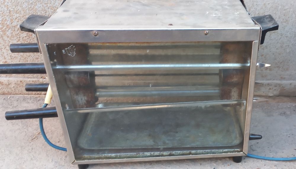 Электрошашлычница