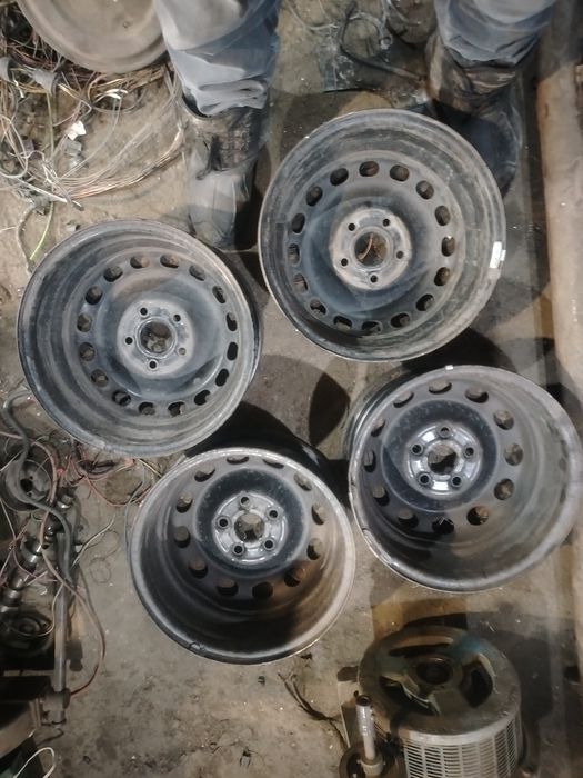 Диски и колпаки R15