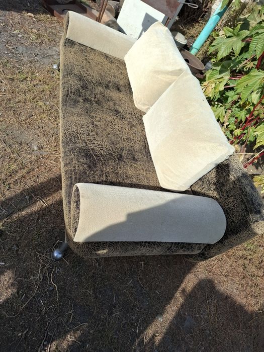 Мягкий уголок диван книжка