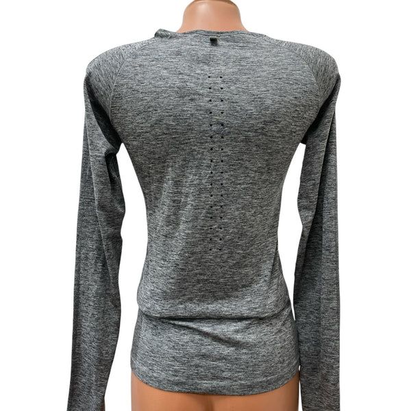 Дамски спортен топ NIKE S