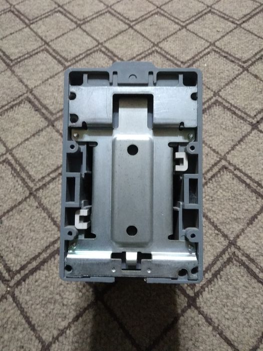 Указатель напряжения,двухполюсной. Магнитный пускатель.