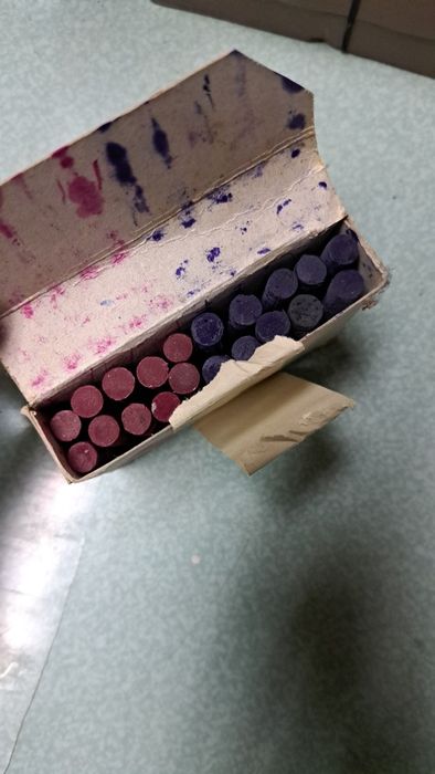 Карандаши по стеклу.