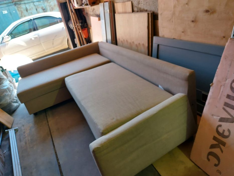 Диван новый срочно продам !