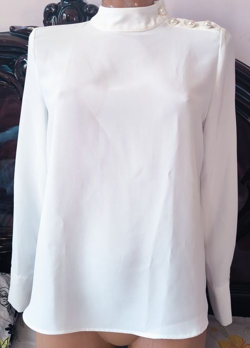 Бяла дамска риза zara с копчета перли хс