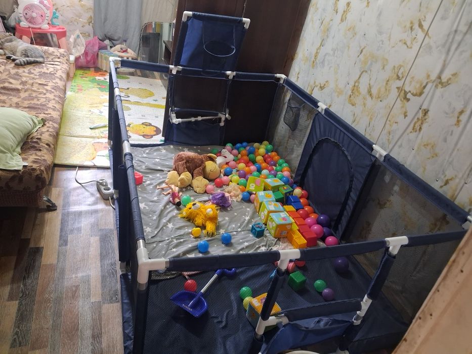 Продам отличныи холодильники все морозит
