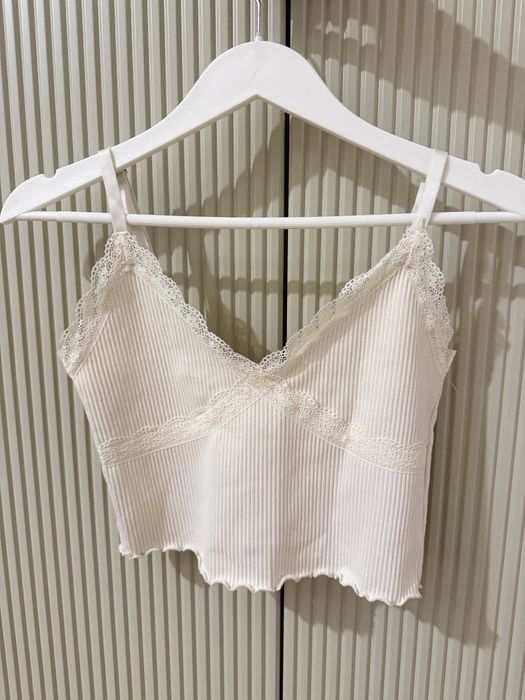 Женский белый короткий топ H&M