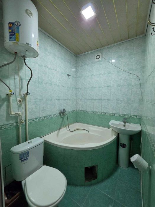 Продаётся 2-комнатная квартира переделено 3х на 4-этаж Микрорайон Арка