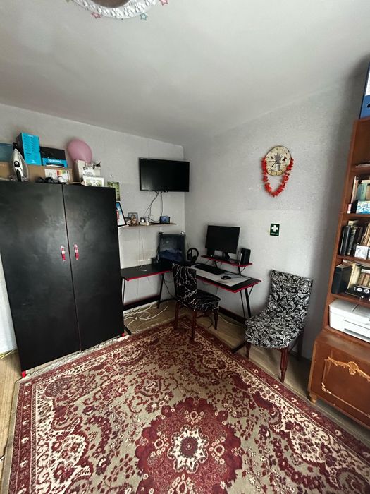 Apartament cu 3 camere decomandate