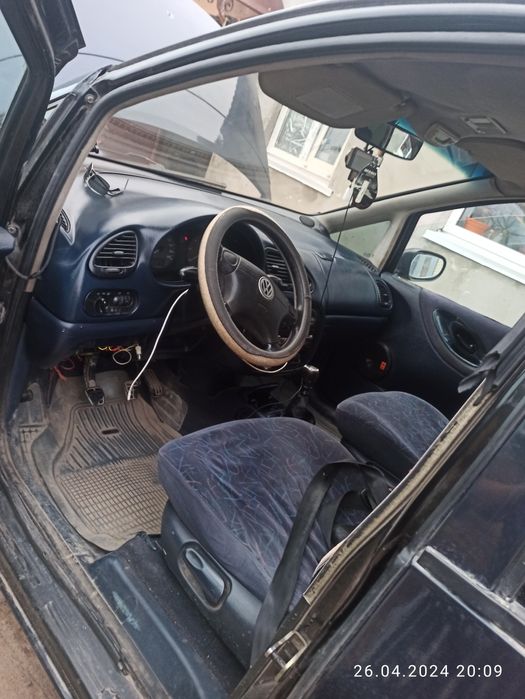 Продам срочно машину