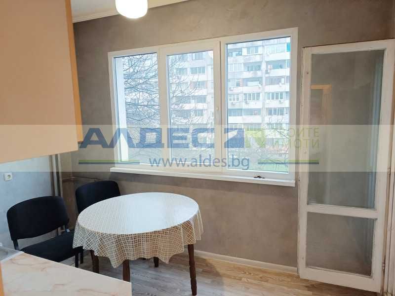 Продава непреходен двустаен ап. в Люлин 10!