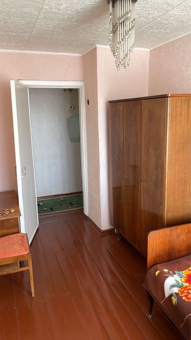 Продам двух комнатную квартиру