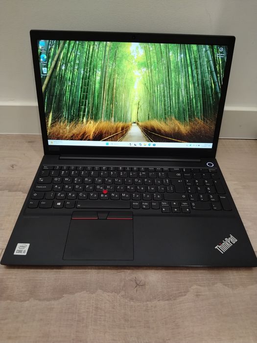 Ултра бърз лаптоп в перфектно състояние Lenovo E15 Gen1 256 SSD 8 RAM