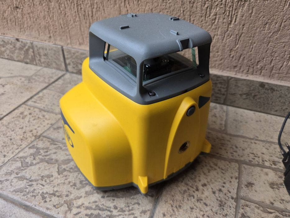 Nivela laser Spectra LL 300 N NOU