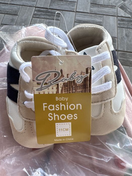 Продам обувь для малыша