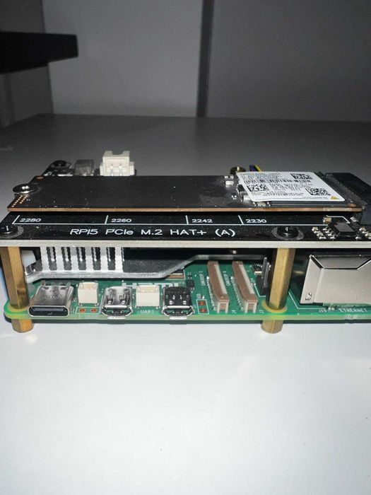 Raspberry PI5 16gb + SSD M2