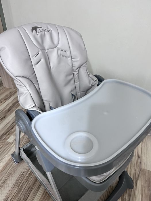 Продам стульчик для кормления