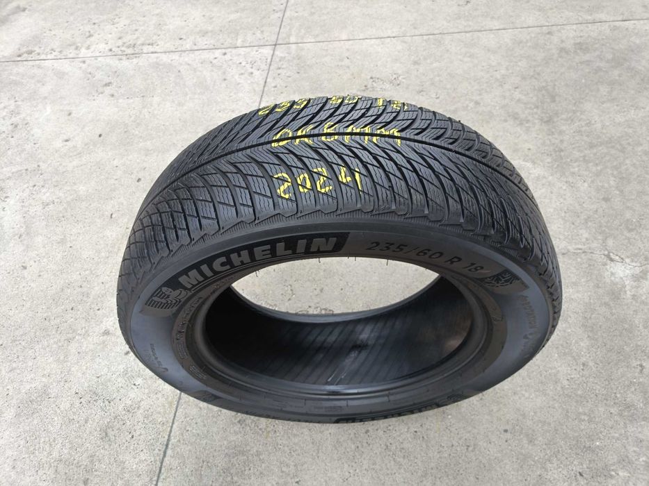 O anvelopa iarna 235 60 18 michelin pilot alpin 5 profil 8 mm dot 2024