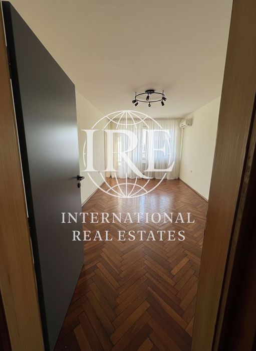 Продава се Четиристаен апартамент в Варна, Чайка - 107 кв.м за 1235 €/кв.м - Снимка #2