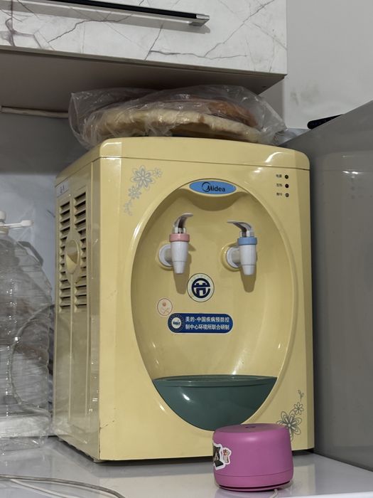 настольный кулер (диспенсер) для воды