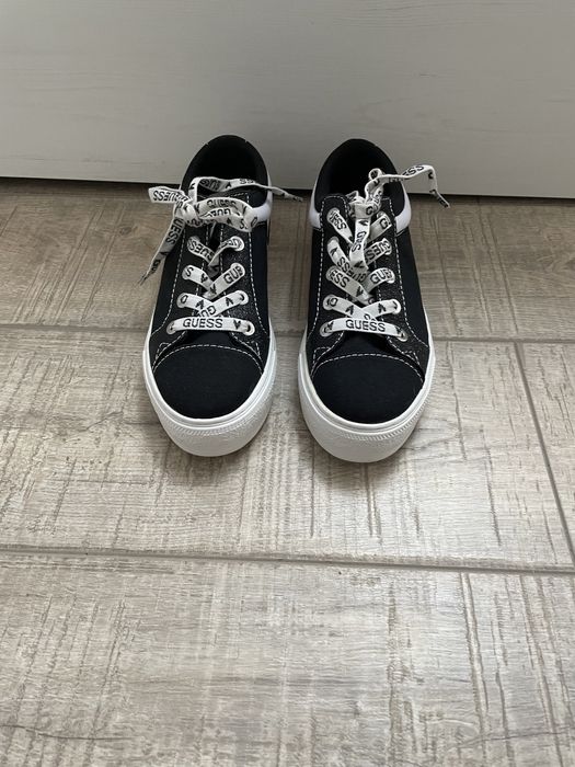 Guess  Snekers Noi Nouți